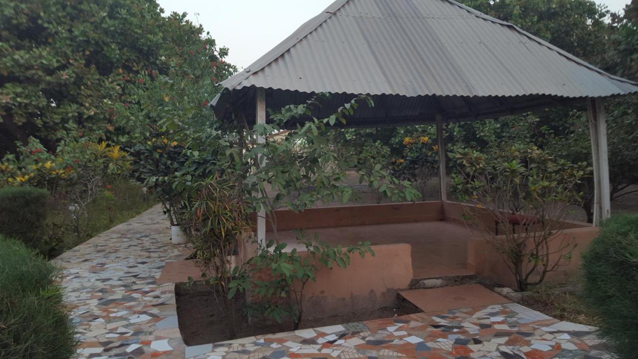 Yuna Village Garden Resort Tubaya Luaran gambar